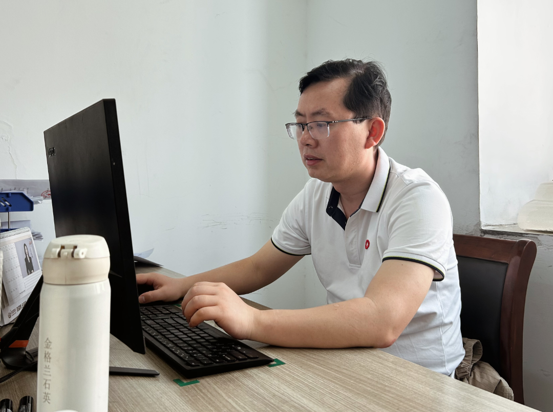 科研一線(xiàn)丨徐肖飛：石英材料的“煉金手”